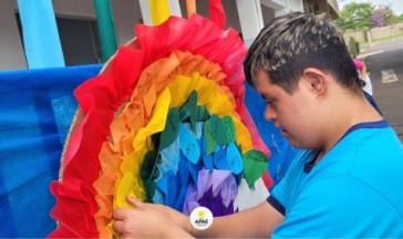 Projeto Arco-Íris: As Cores Falam!